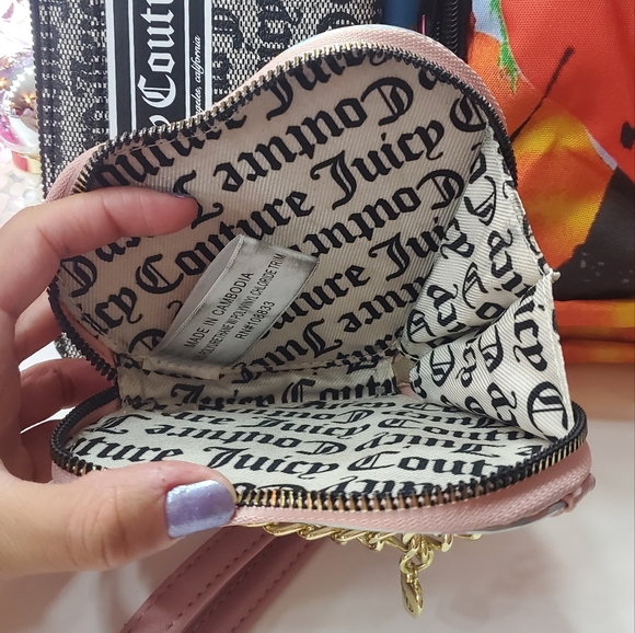 JUICY COUTURE COIN WALLET - Picture 5 of 5